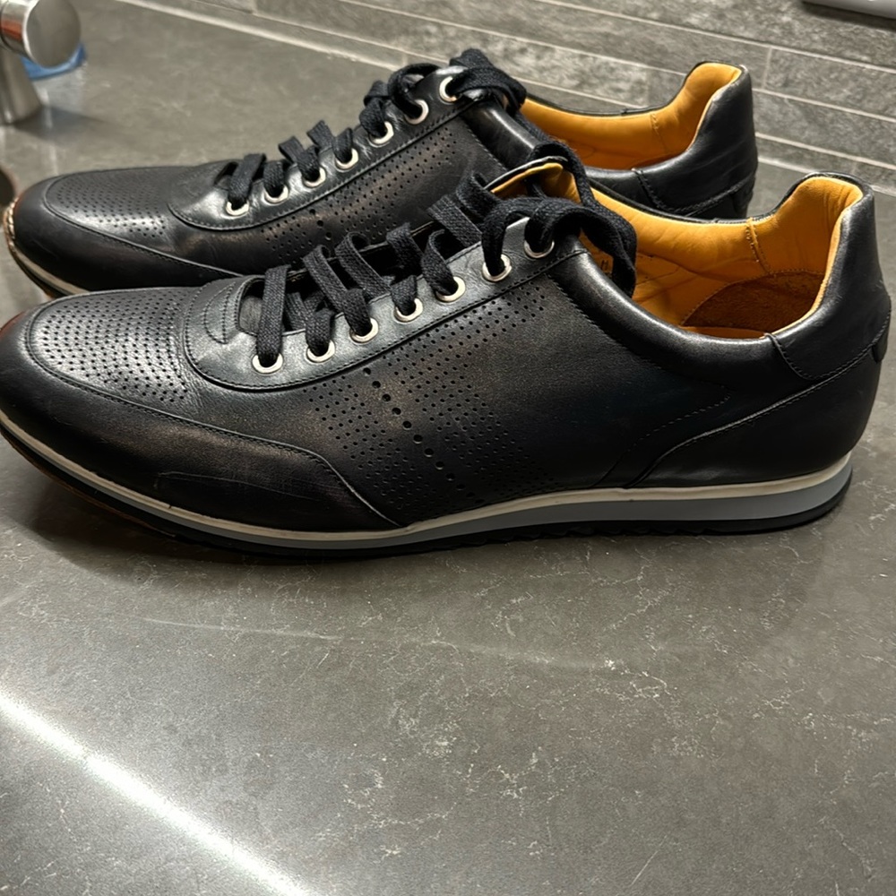 Men's Magnani fashion dress casual sneakers